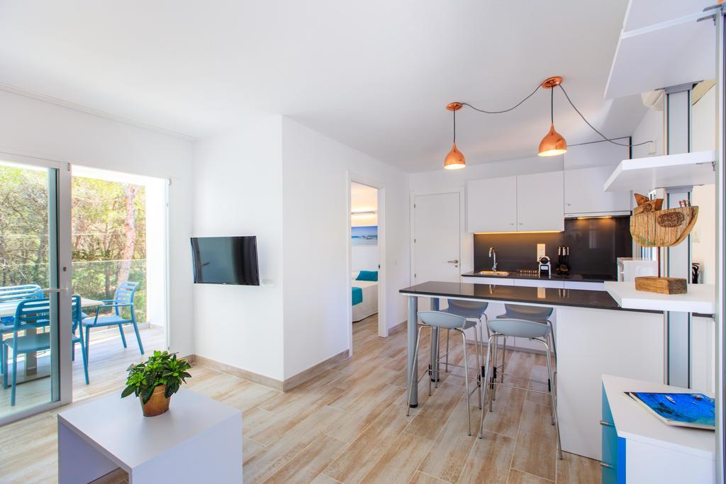 Pinos Playa Suites Playa Migjorn Kültér fotó