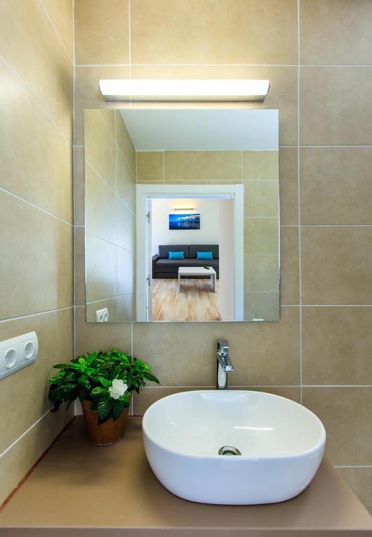 Pinos Playa Suites Playa Migjorn Kültér fotó