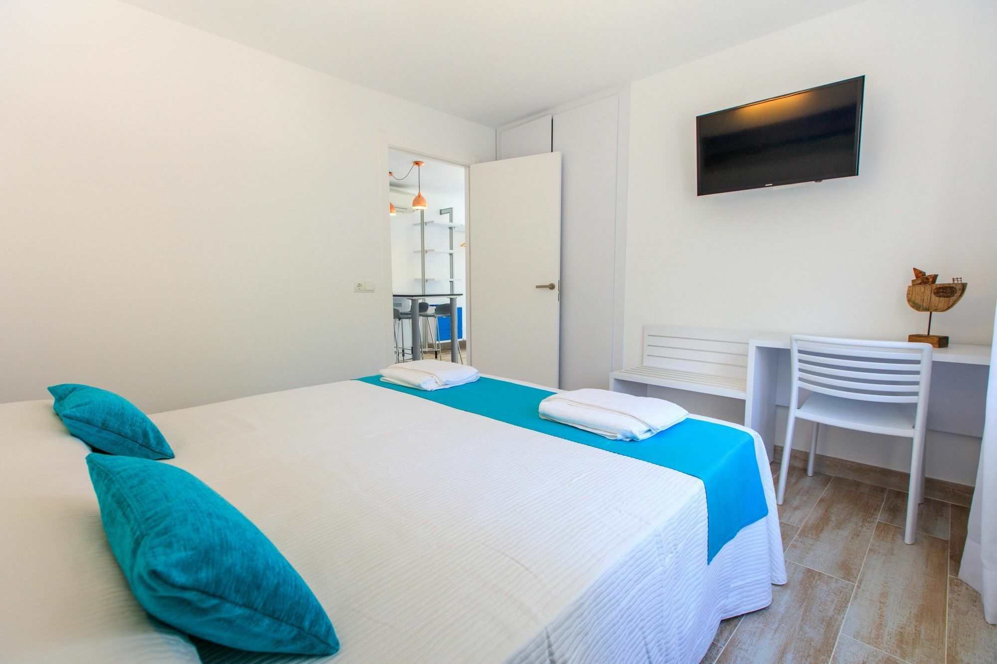 Pinos Playa Suites Playa Migjorn Kültér fotó